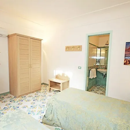 Cavalluccio Marino Oda ve Kahvaltı Anacapri (Isola di Capri)