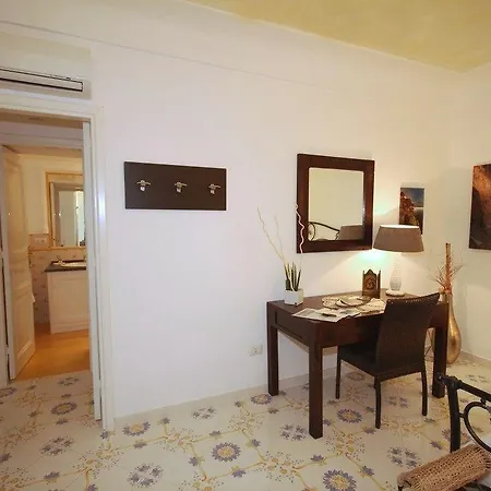 Cavalluccio Marino Oda ve Kahvaltı 3*