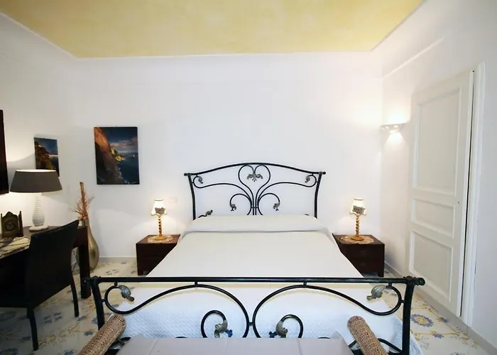 Bed and breakfast Cavalluccio Marino 3*